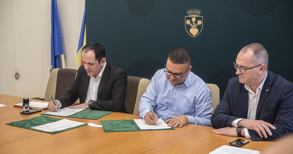 Nyáron már közlekednének az elektromos autóbuszok